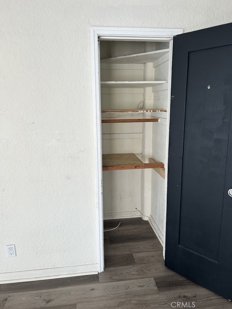 323 35th Property Photo 15