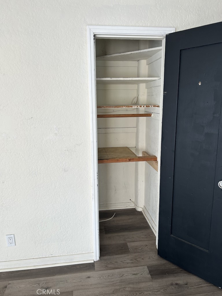 323 35th Property Photo 15