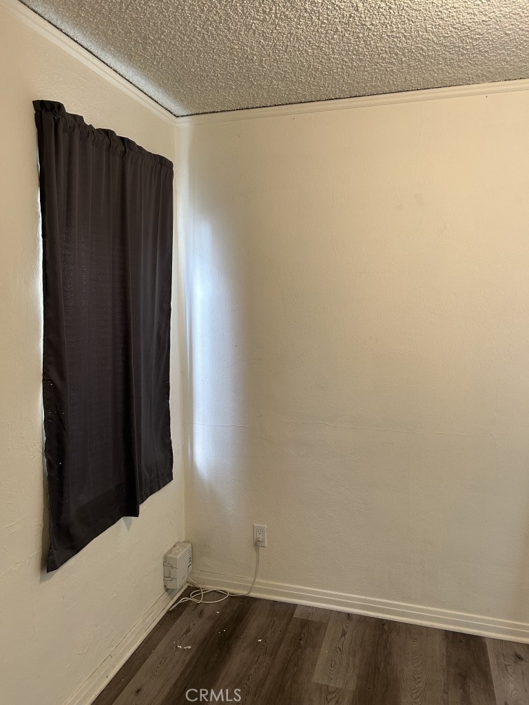 323 35th Property Photo 28