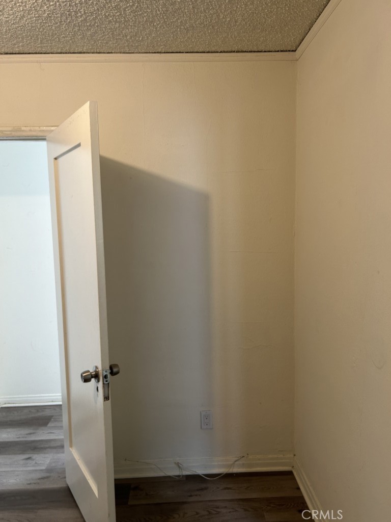 323 35th Property Photo 35