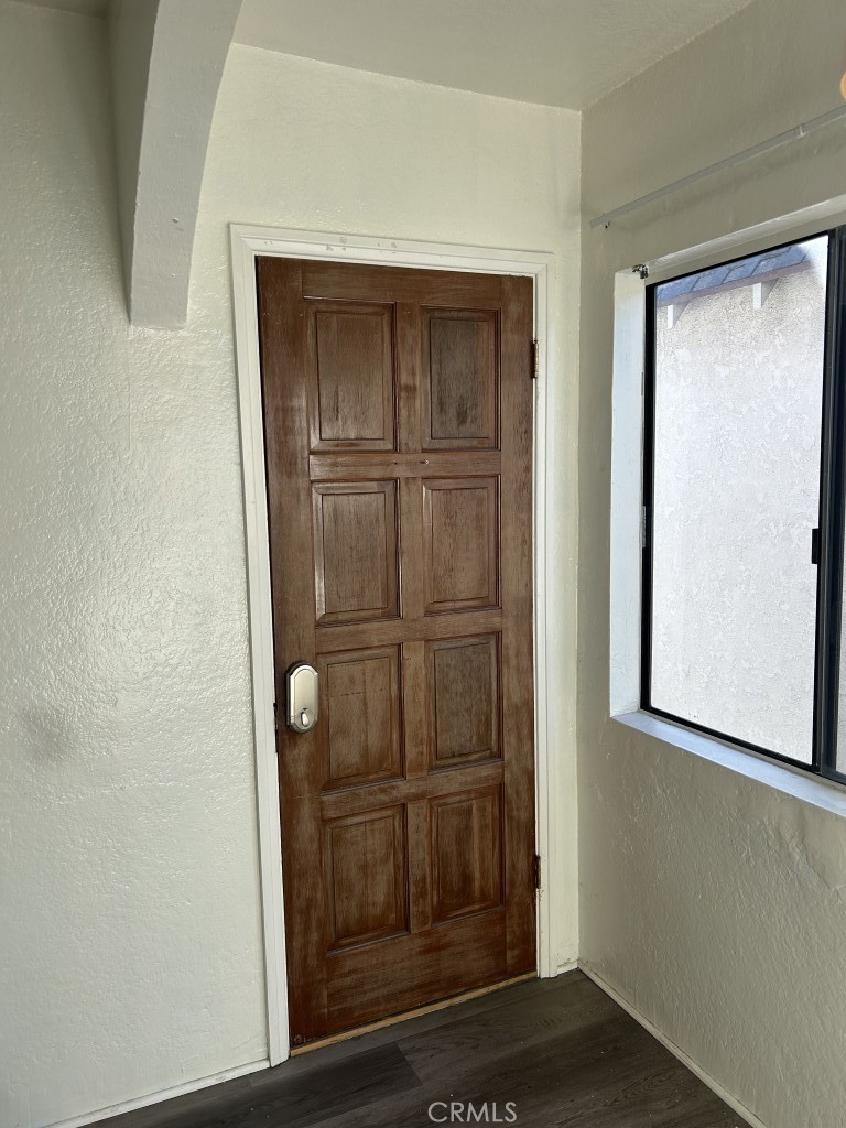323 35th Property Photo 58