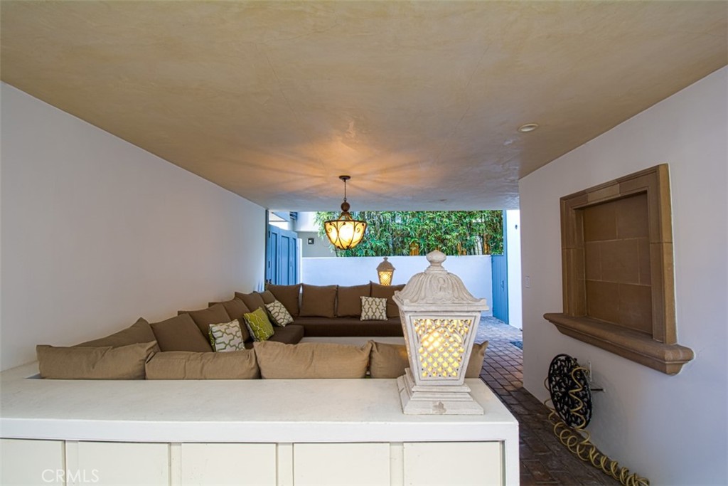 408 6th Property Photo 30