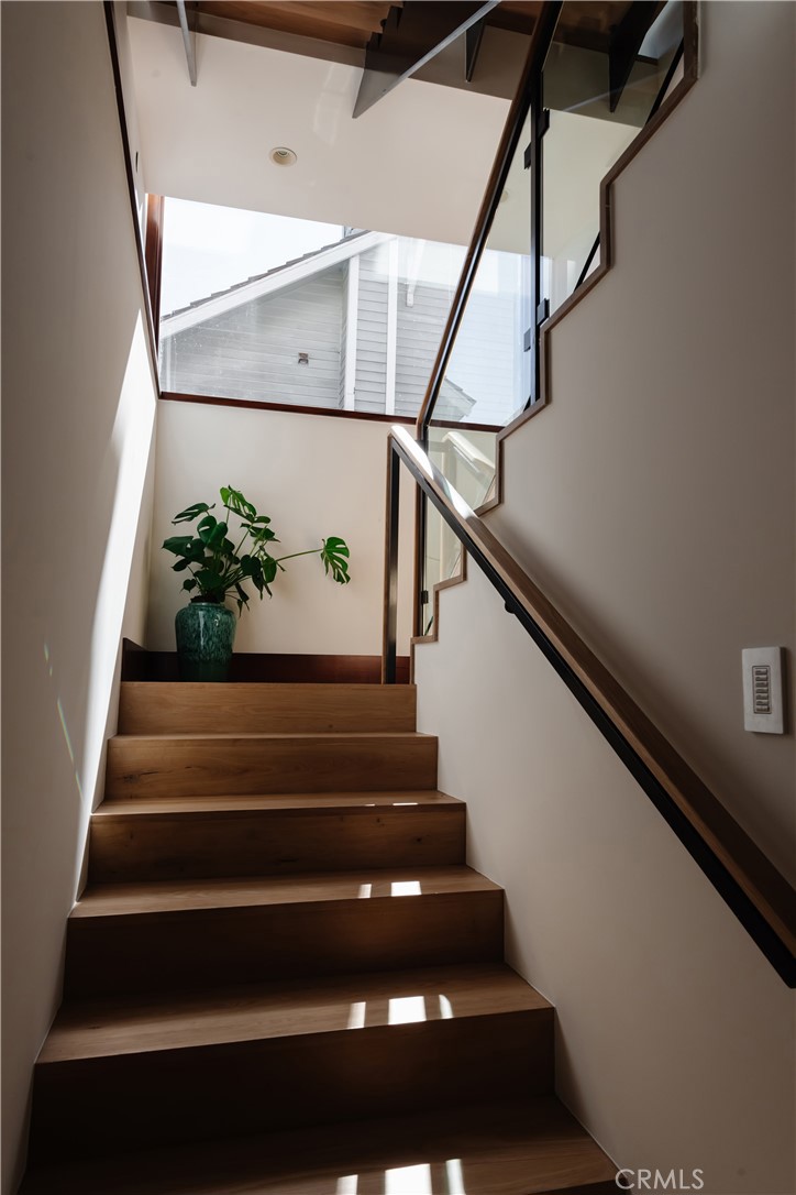 2215 Manhattan Avenue Property Photo 48