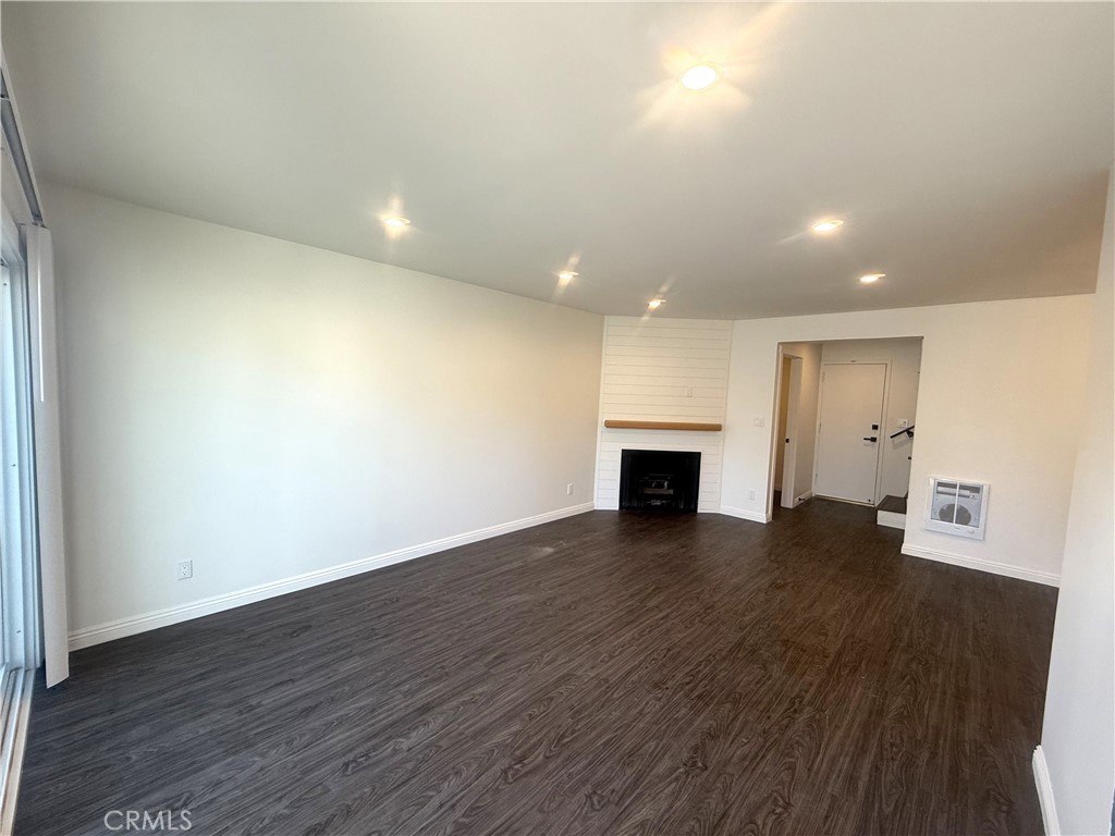 25205 Cypress Street 10 Property Photo 6