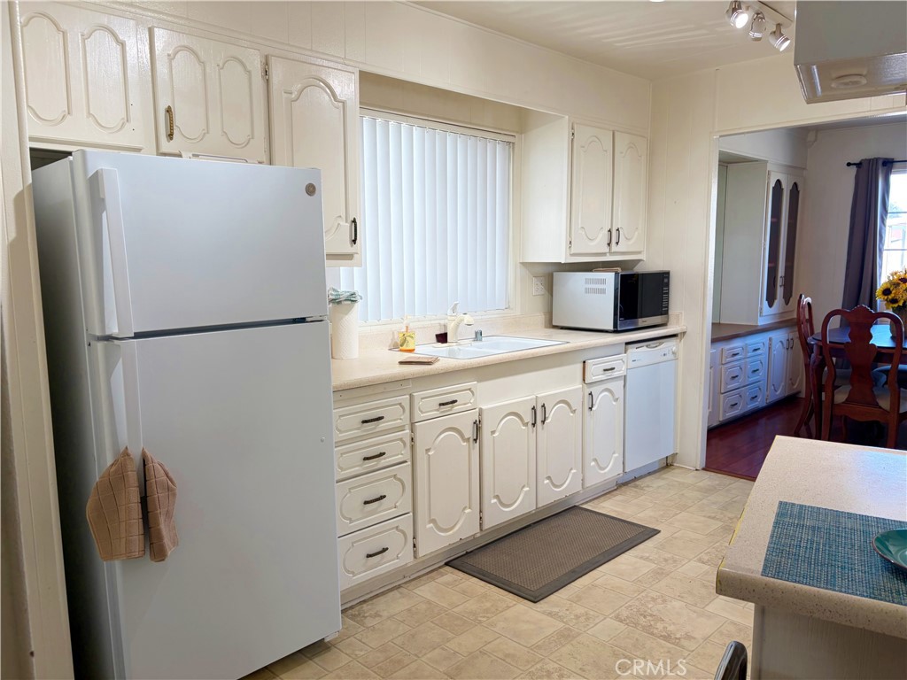 21711 Vera Street 32 Property Photo 16