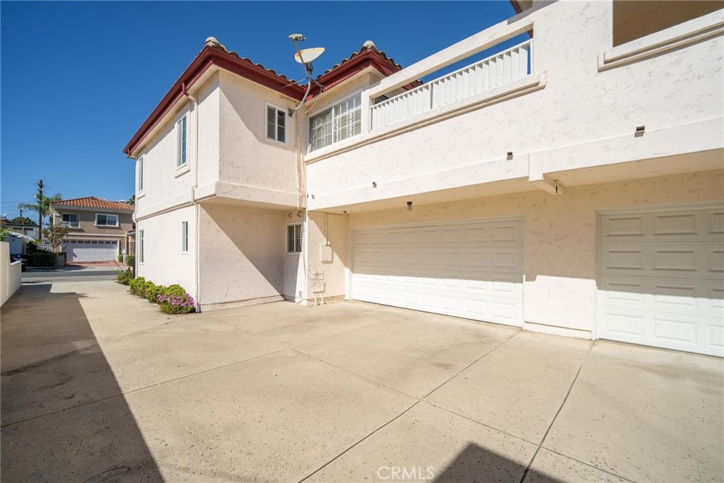 18536 Ashley Avenue Property Photo 3