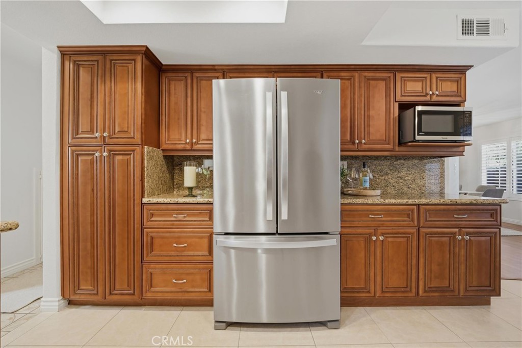 18536 Ashley Avenue Property Photo 11