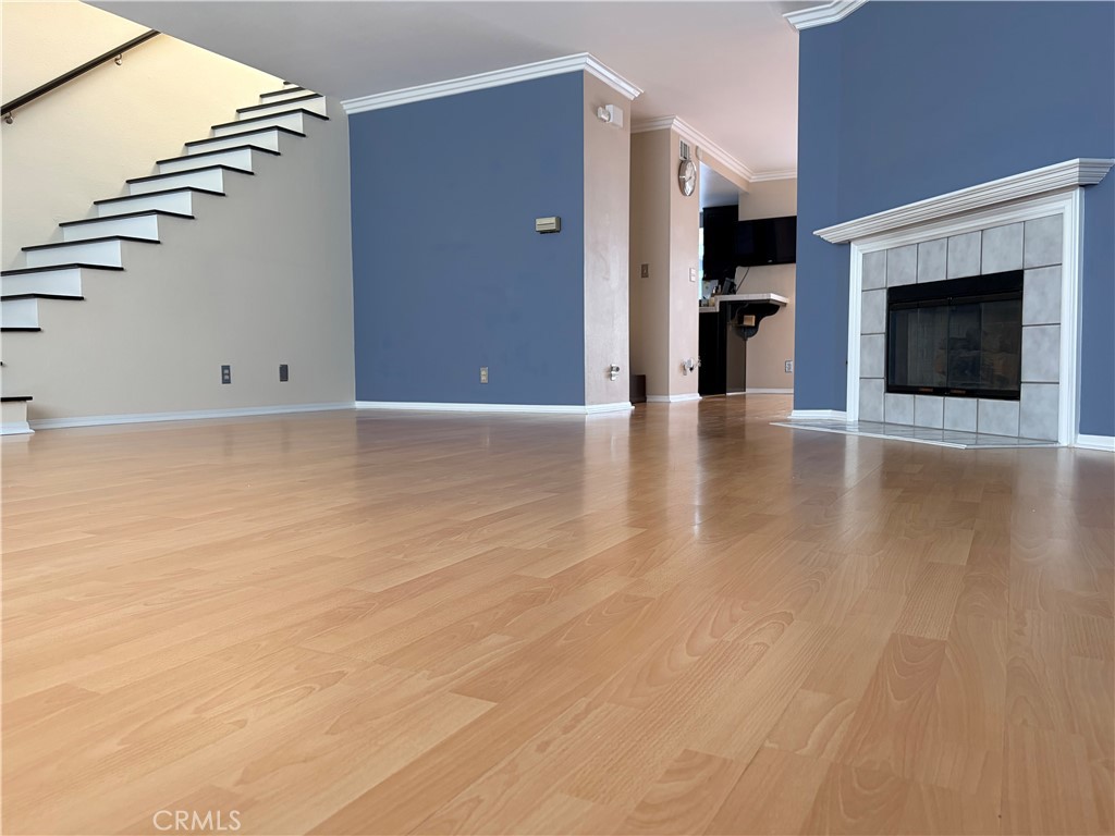 25928 Oak Street #b Property Photo 3