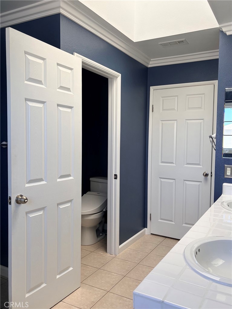 25928 Oak Street #b Property Photo 9