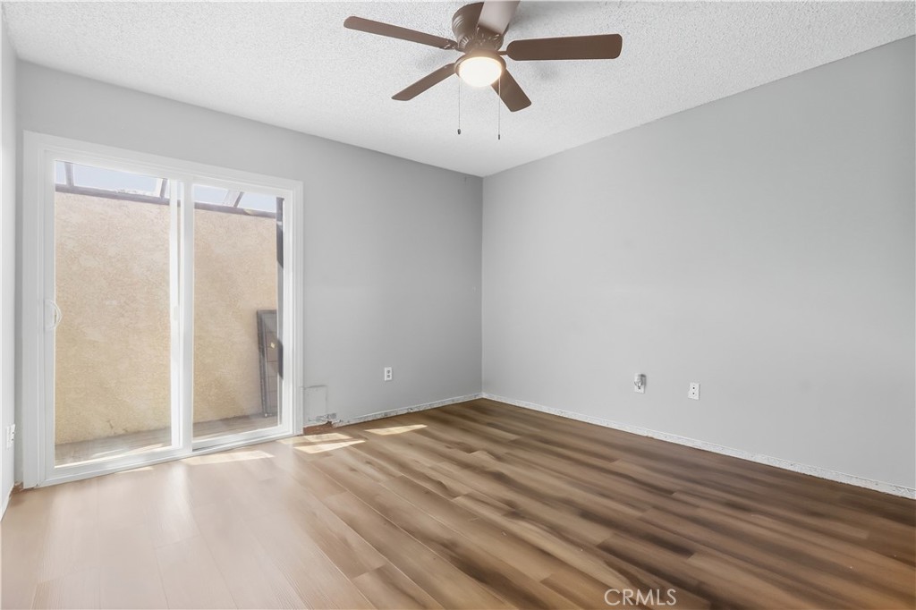 3659 Country Club B Property Photo 14