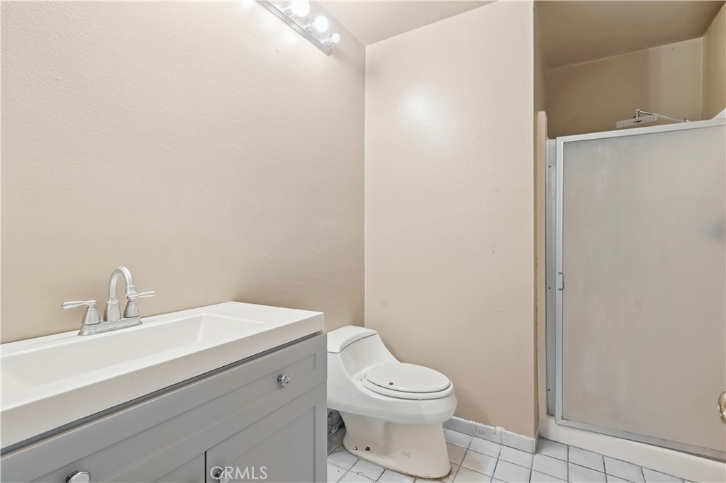 3659 Country Club B Property Photo 15