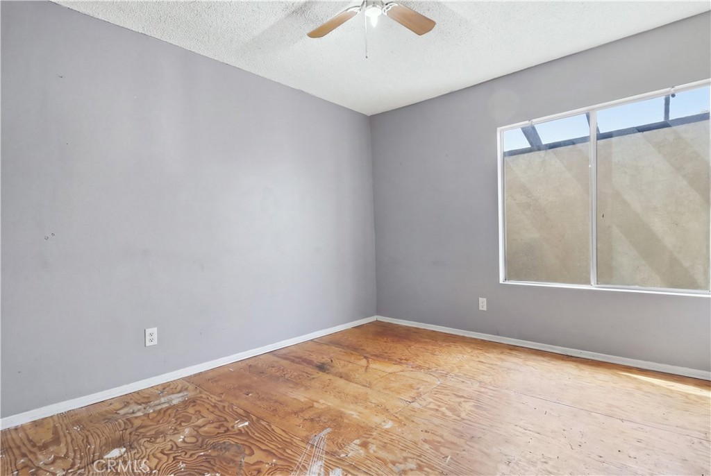 3659 Country Club B Property Photo 16