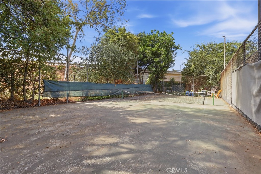 3659 Country Club B Property Photo 26