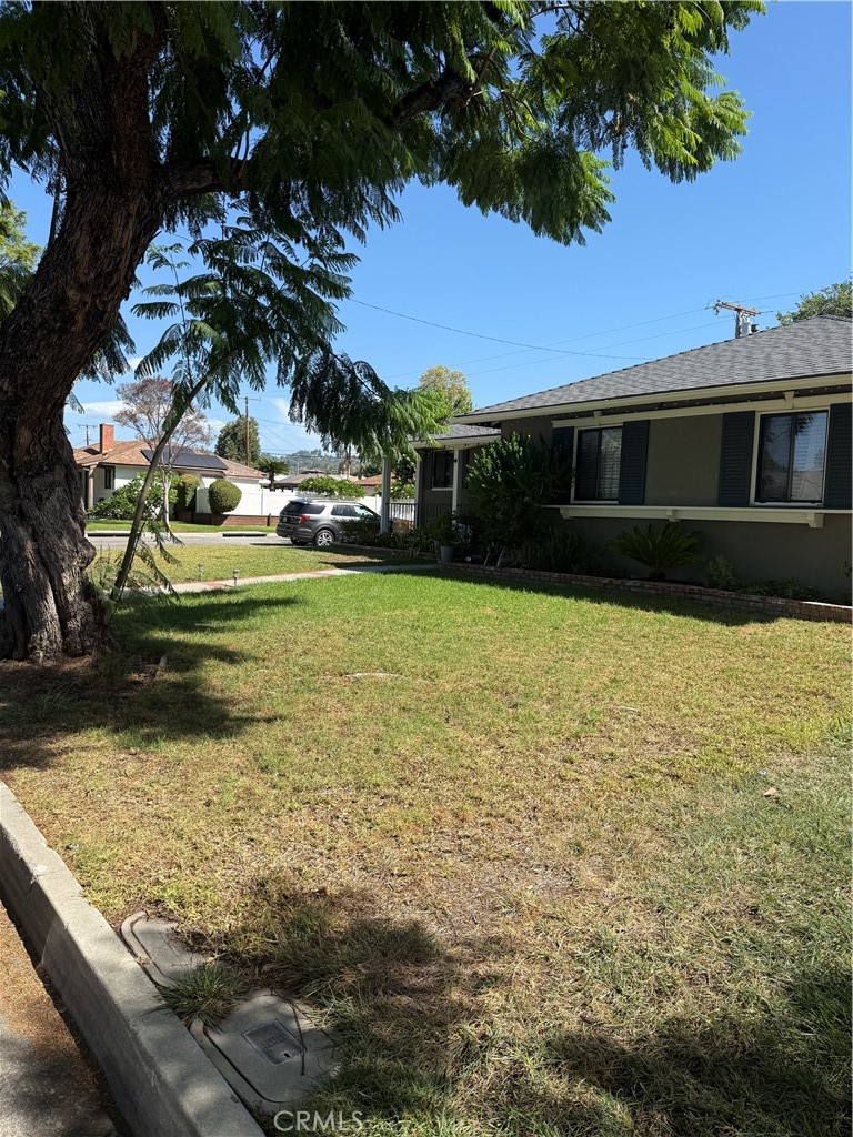 10702 Homeland Avenue Property Photo 10