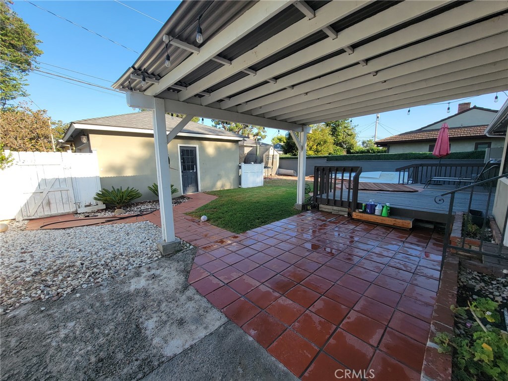 10702 Homeland Avenue Property Photo 16