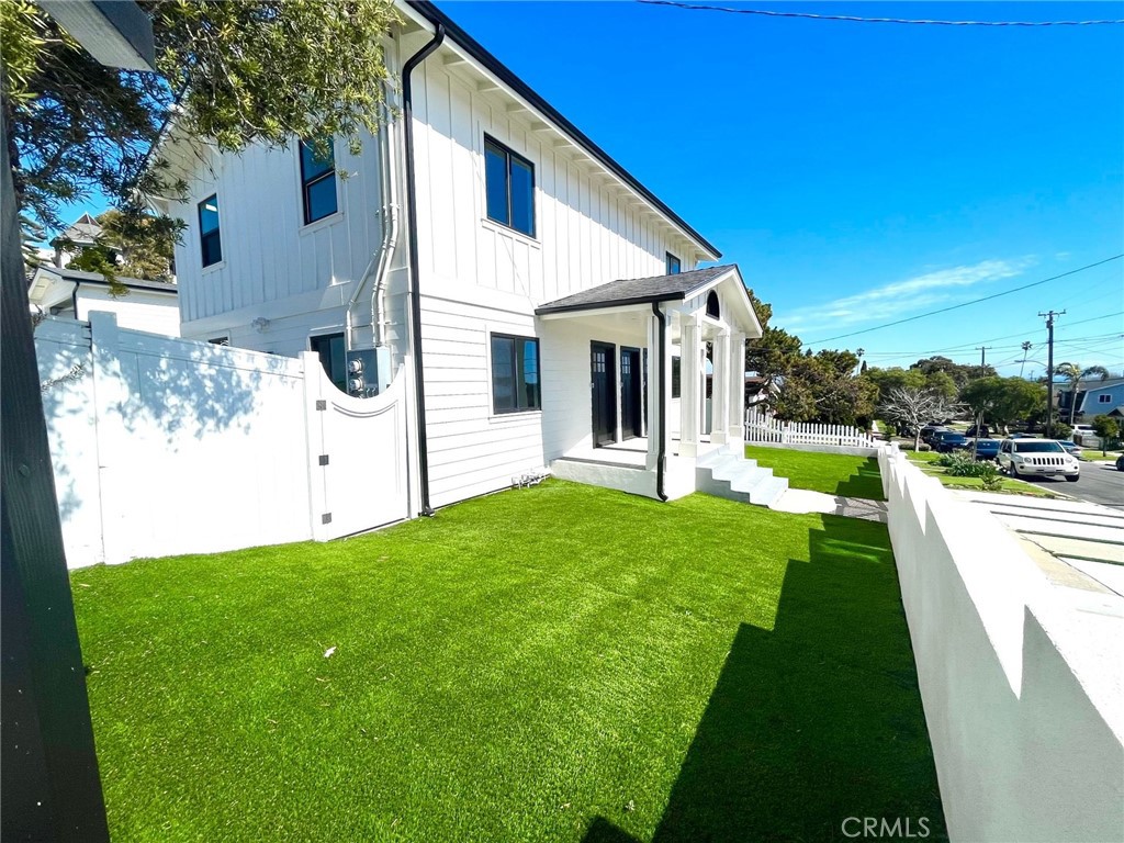 624 W 38th Street A Property Photo 18