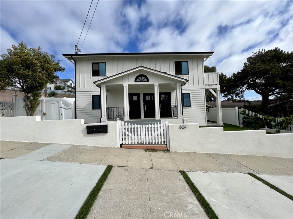 624 W 38th Street A Property Photo 22