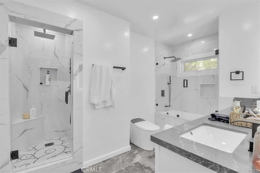 9466 Hidden Valley Place Property Photo 11