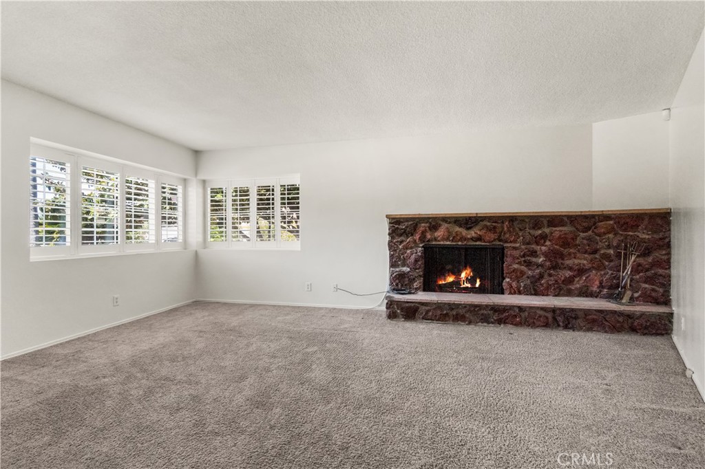 2346 253rd Property Photo 4