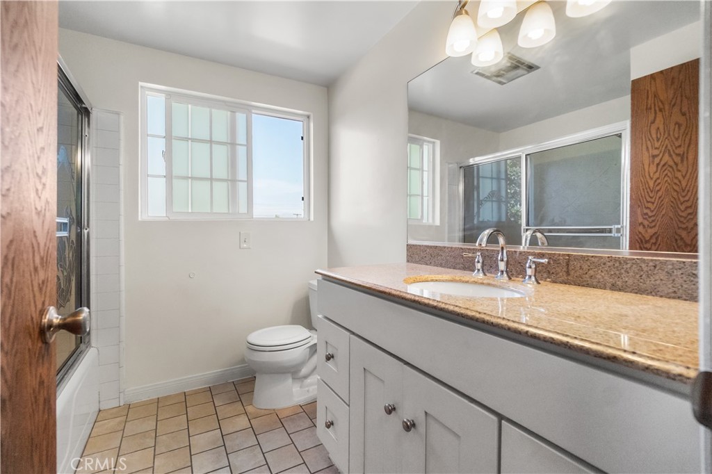 2346 253rd Property Photo 13