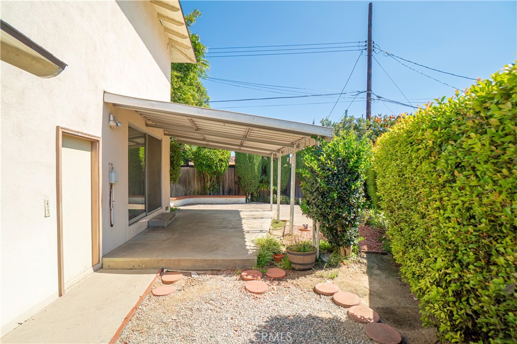 2346 253rd Property Photo 20