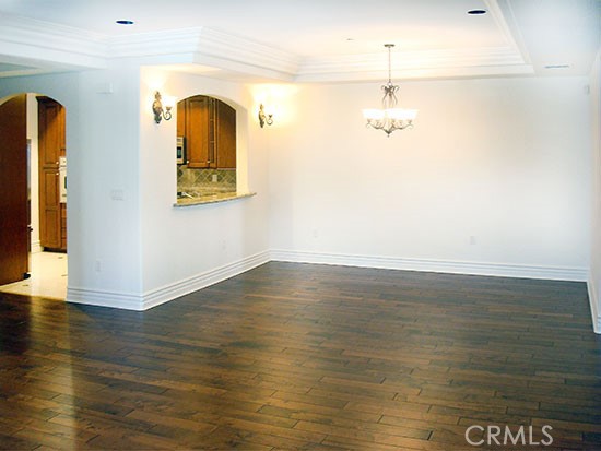 10640 Woodbridge Street 204 Property Photo 4