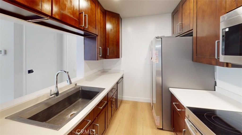5460 White Oak Avenue D102 Property Photo 2