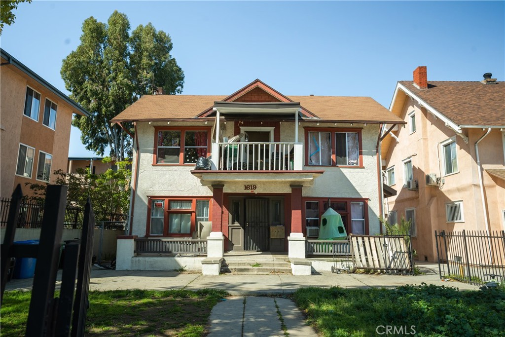 1619 S St Andrews Place Property Photo 1