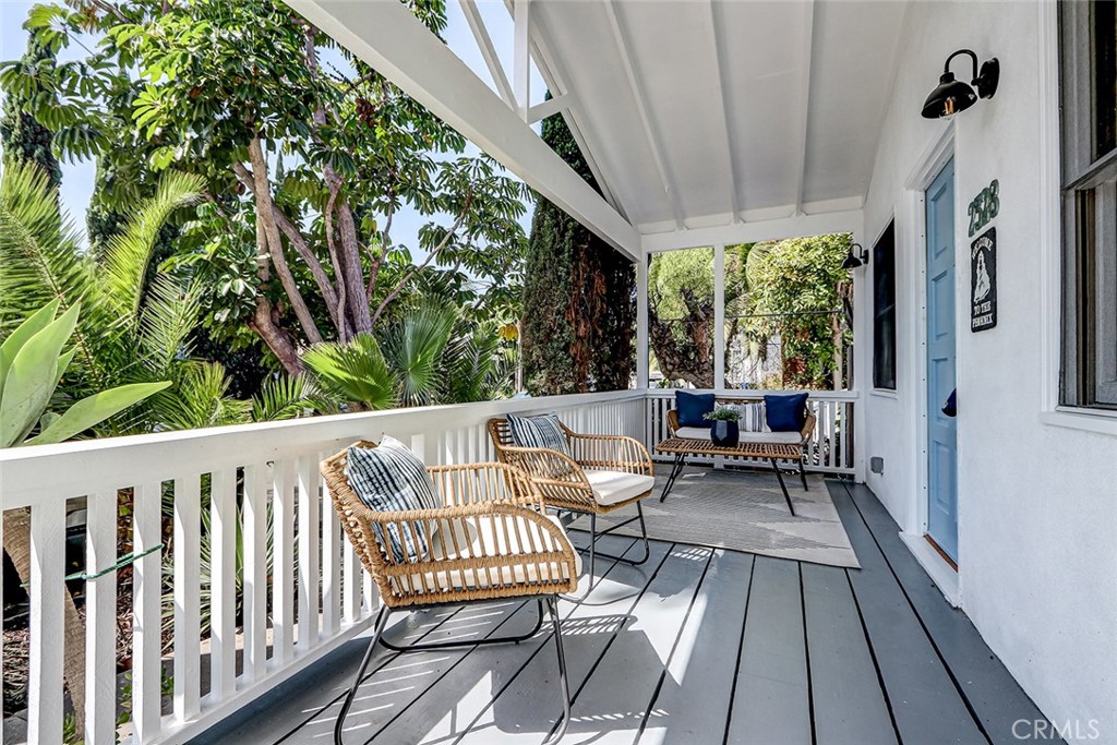 2328 Beach Avenue Property Photo 3