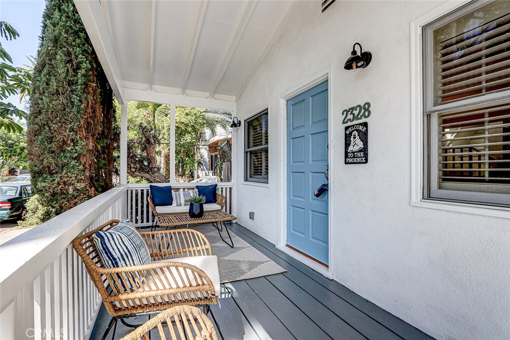 2328 Beach Avenue Property Photo 6