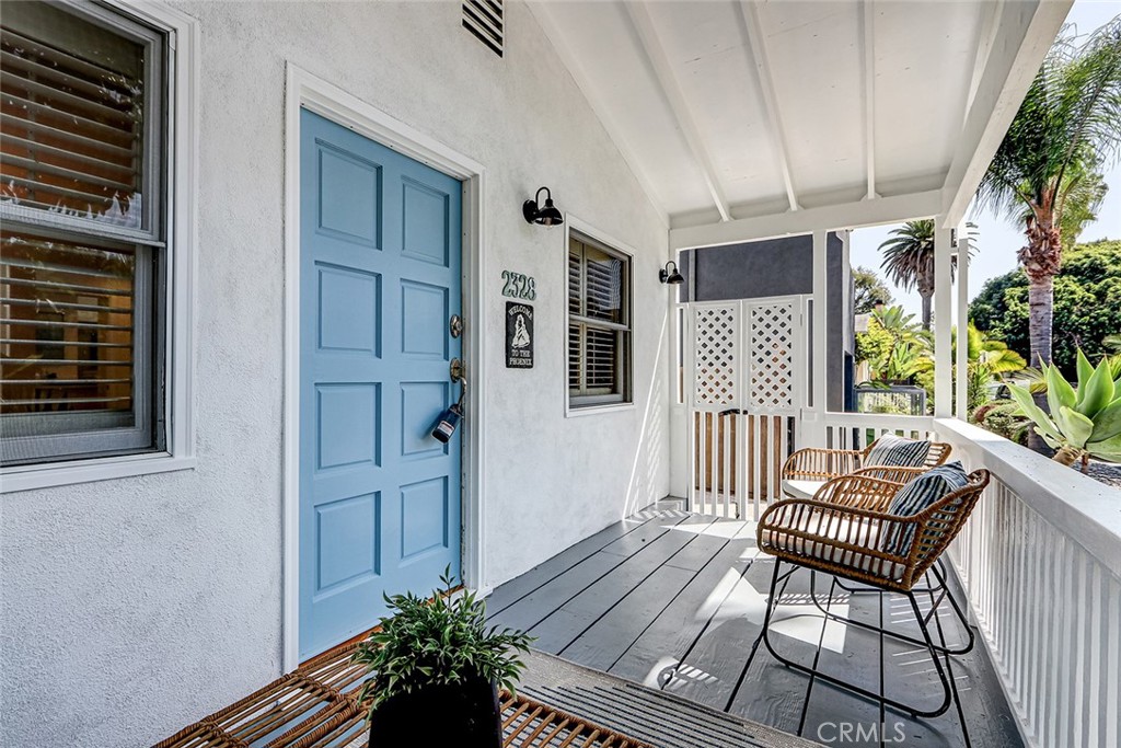 2328 Beach Avenue Property Photo 7