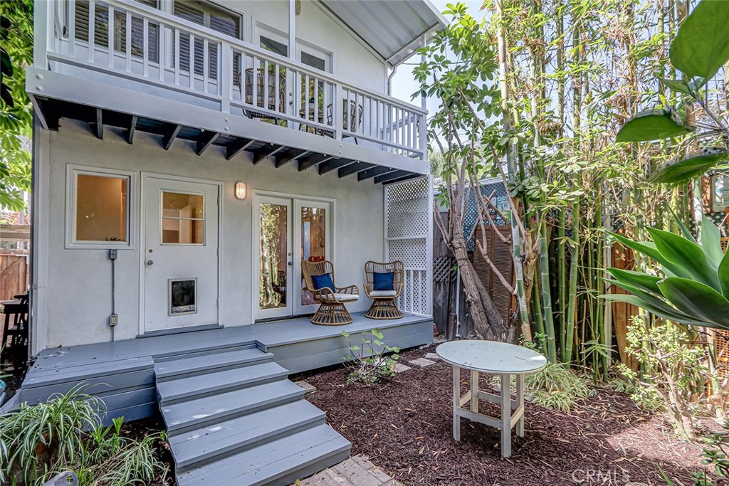 2328 Beach Avenue Property Photo 10