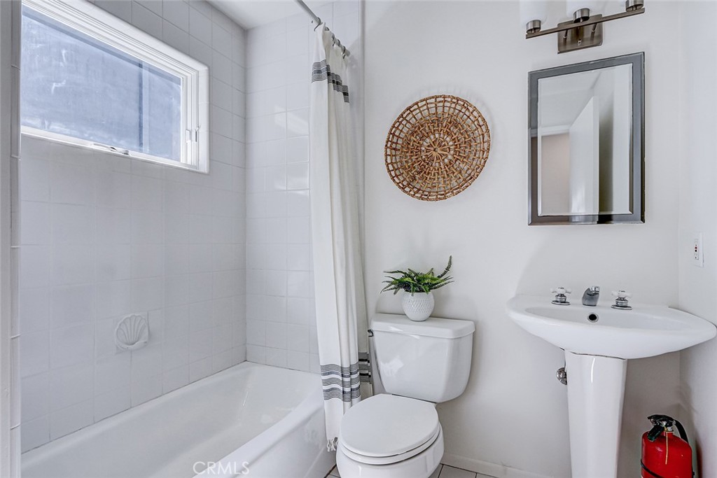 2328 Beach Avenue Property Photo 36