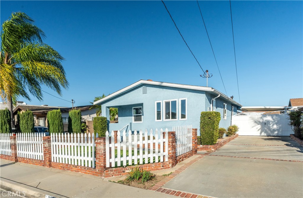 21726 Dolores Street Property Photo 1