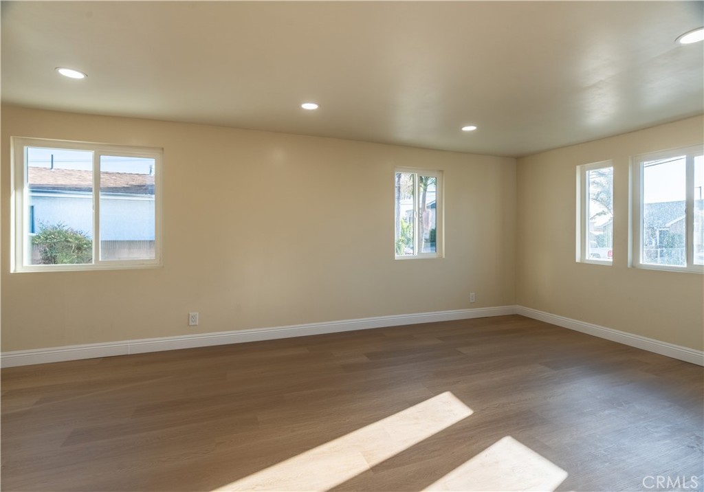 21726 Dolores Street Property Photo 6