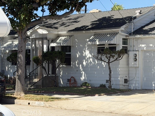 531 W Denni Property Photo 3