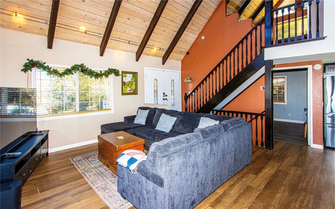 27384 Matterhorn Property Photo 6