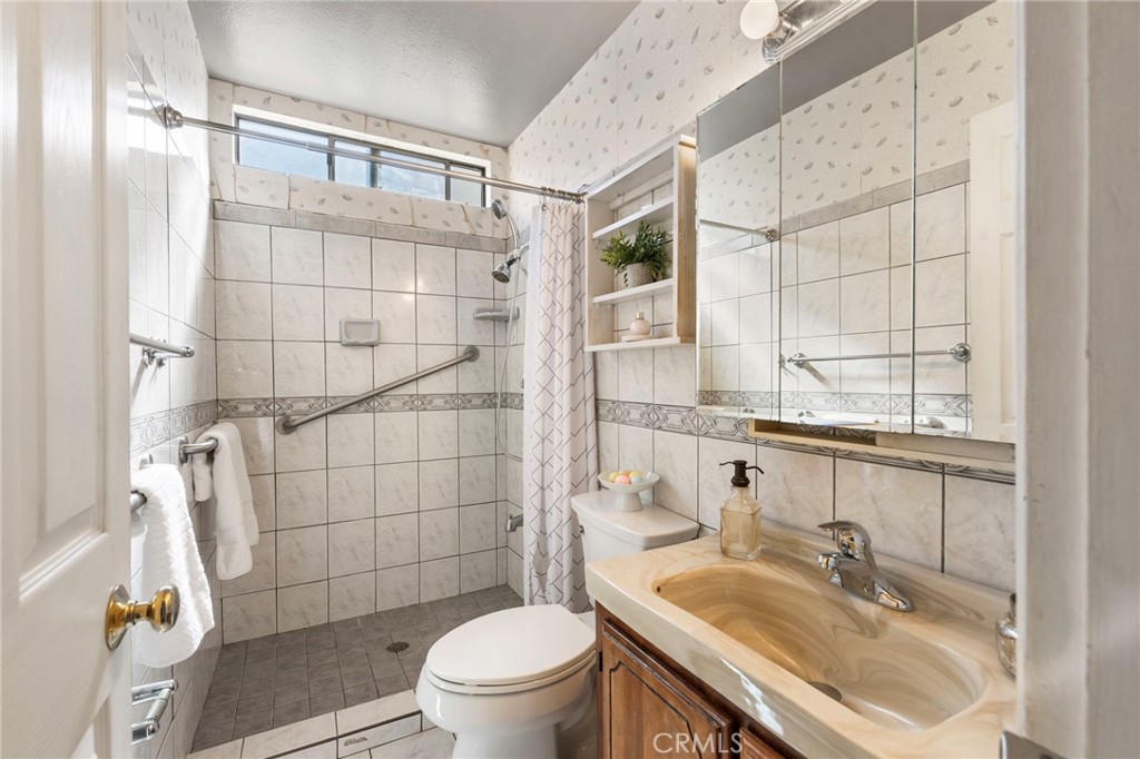 19708 Dalfsen Avenue Property Photo 20