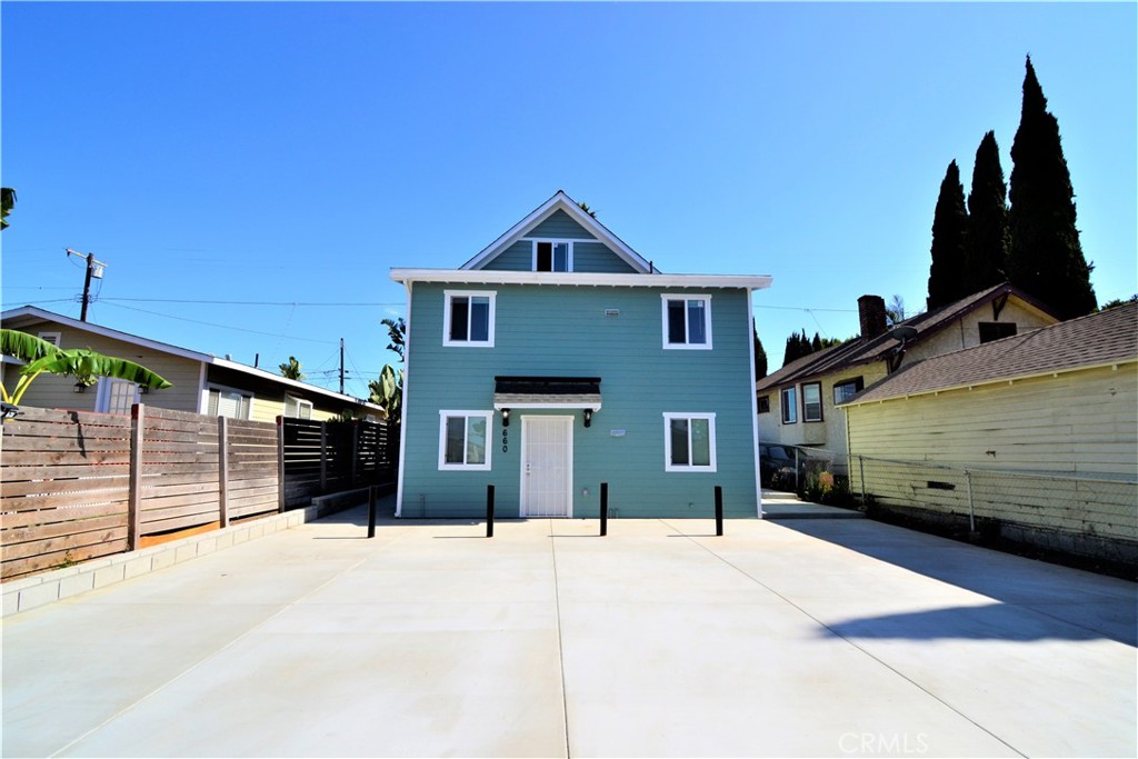 658 W Sepulveda Street Property Photo 7