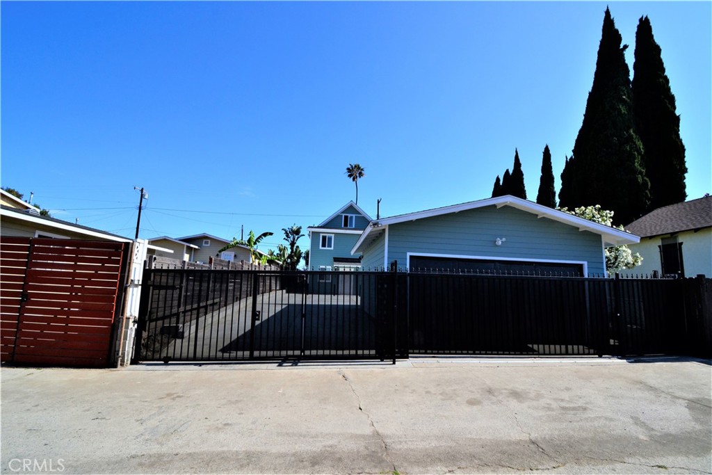 658 W Sepulveda Street Property Photo 9