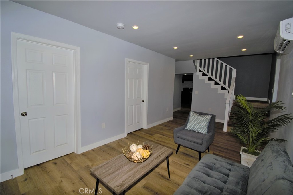 658 W Sepulveda Street Property Photo 13