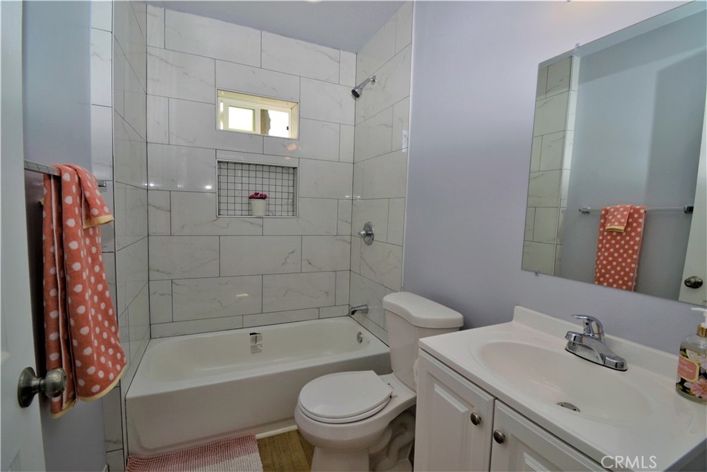 658 W Sepulveda Street Property Photo 20