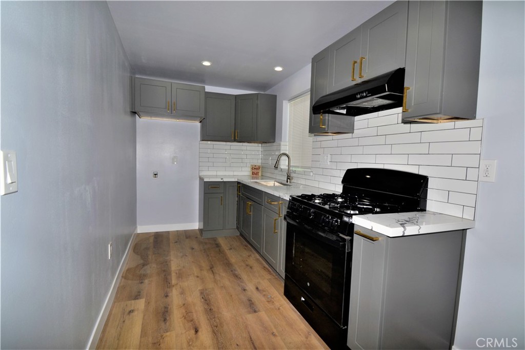 658 W Sepulveda Street Property Photo 27