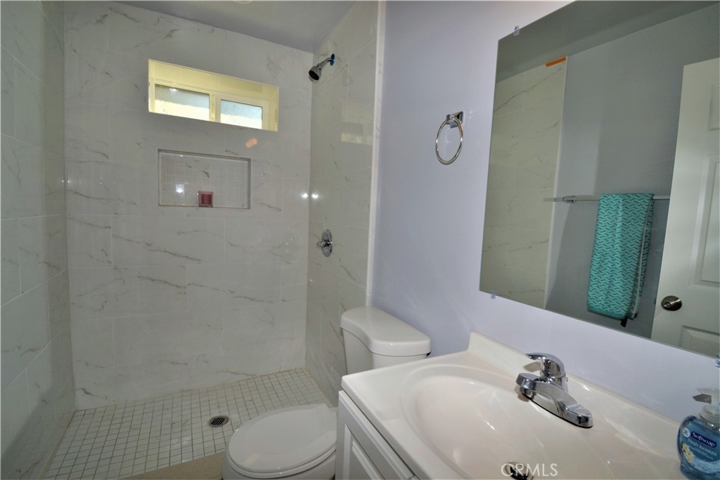 658 W Sepulveda Street Property Photo 32