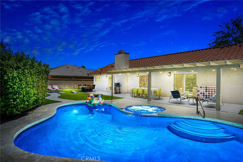41775 Petersfield Road Property Photo 1