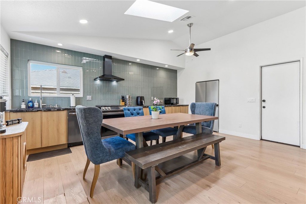41775 Petersfield Road Property Photo 14