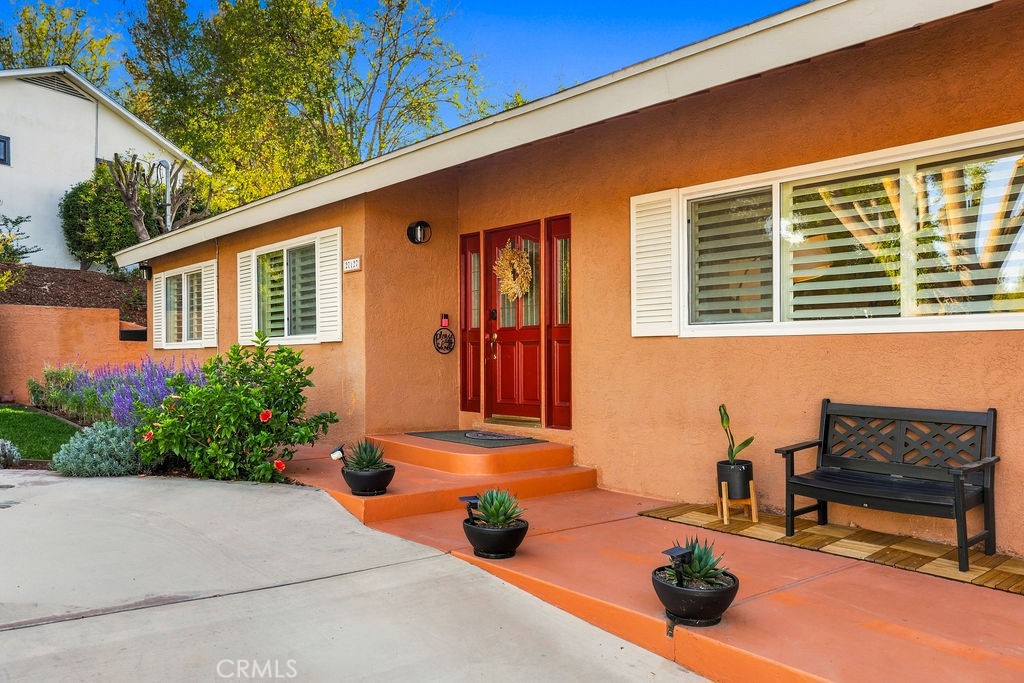 27127 Travis Lane Property Photo 4