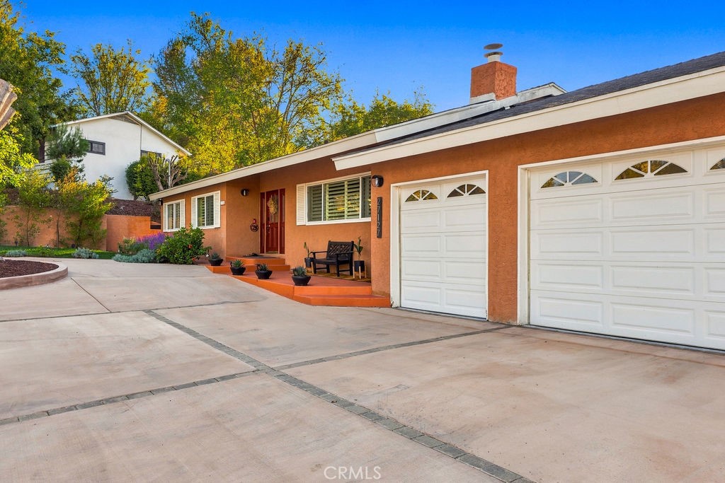 27127 Travis Lane Property Photo 5