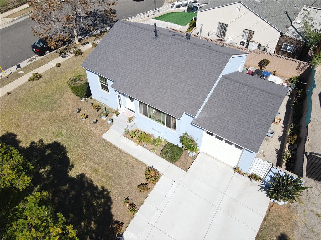 12902 S Berendo Property Photo 3