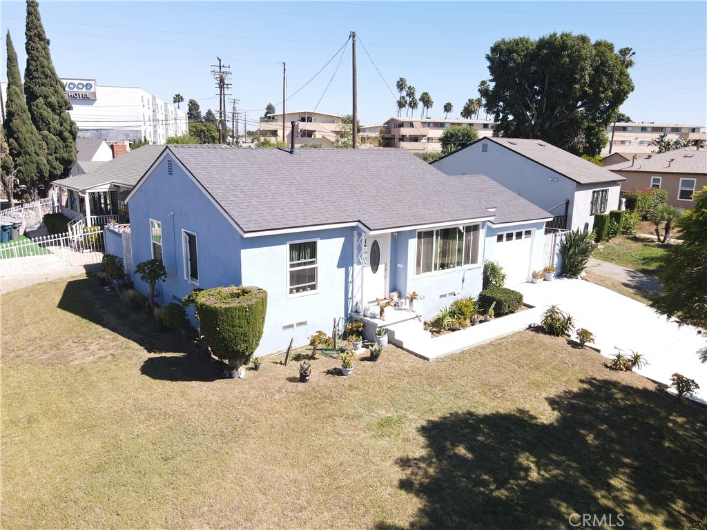 12902 S Berendo Property Photo 8